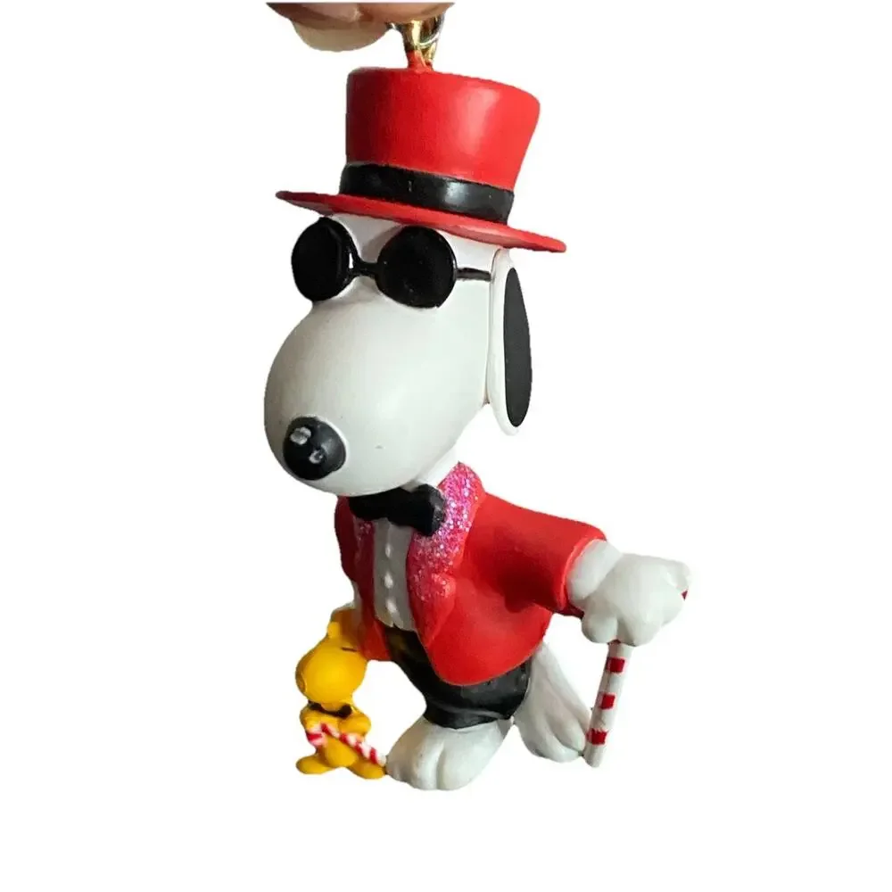 Hallmark Ornament Joe Cool Spotlight on Snoopy Series Top Hat Figure Vtg 2003
